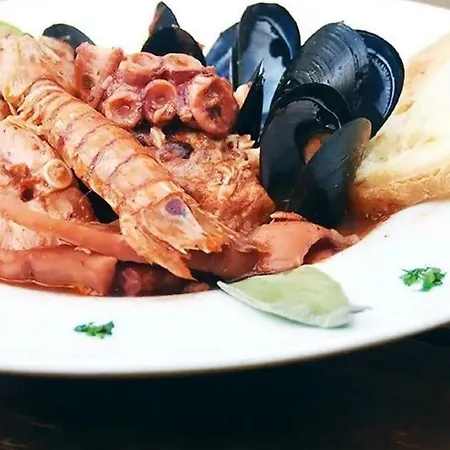 Ξενοδοχείο Hotiday Porto