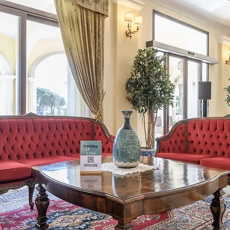 Hotiday Porto فندق أولبيا