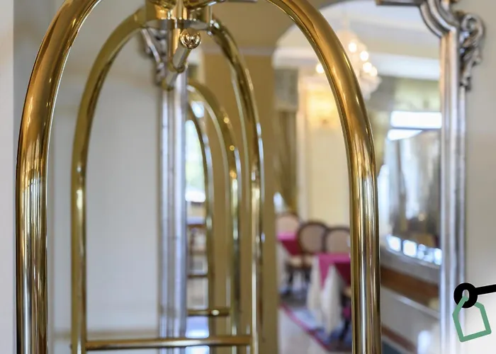 ホテル Hotiday Porto 4*