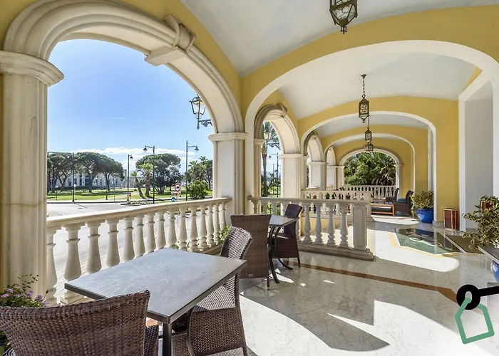 Hotel Hotiday Porto 4*